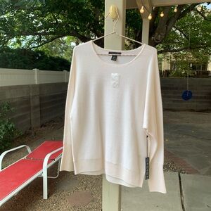 NWOT Tahari 100% cashmere sweater vanilla white size L